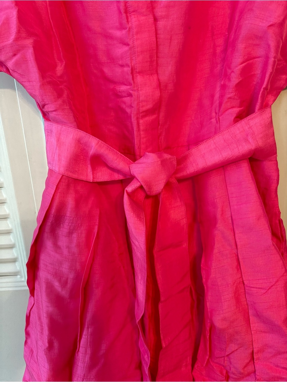 NWT Navy Bleu bright pink silk style dress with side pockets and belt. Size Med. - Picture 3 of 5